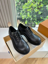China Replica LV Women Shoes 136usd Only